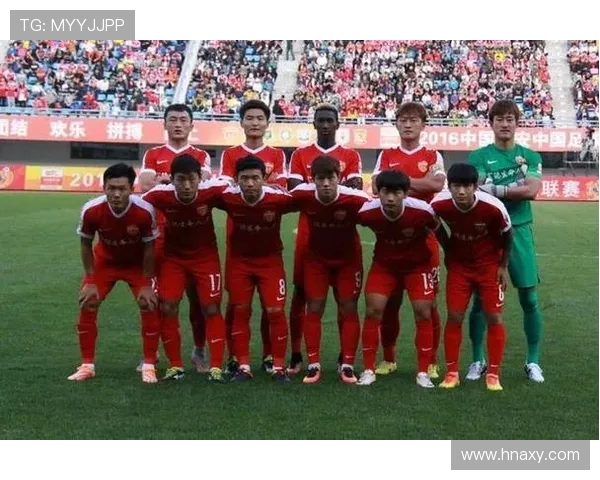 上海网球队以77分领跑大师赛积分榜展现强劲实力